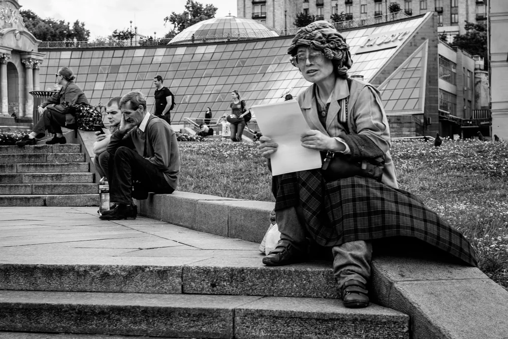 Street Photography in Kiev, Ukraine - Photo No. 6570 by Przemek Wozny