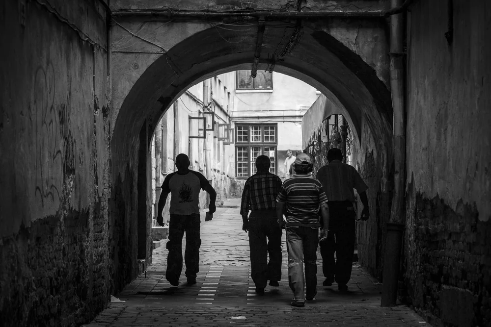 Street Photography in Lviv, Ukraine - Photo No. 8882 by Przemek Wozny