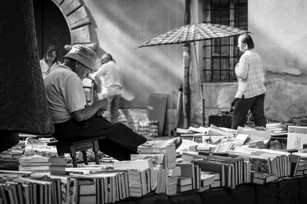 Street Photography in Lviv, Ukraine - Photo No. 9169 by Przemek Wozny