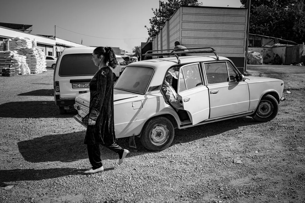 Street Photography in Bukhara, Uzbekistan - Photo No. 3297 by Przemek Wozny