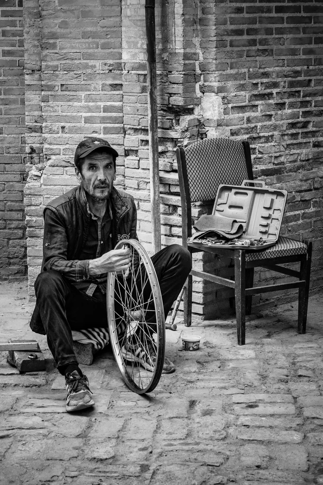 Street Photography in Bukhara, Uzbekistan - Photo No. 4158 by Przemek Wozny