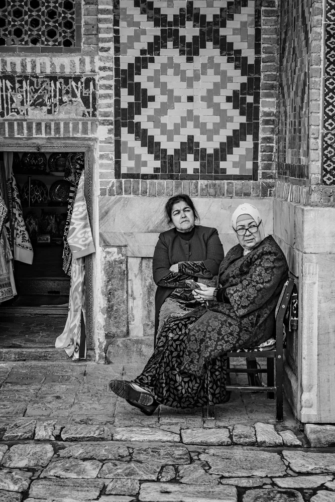 Street Photography in Samarkand, Uzbekistan - Photo No. 4437 by Przemek Wozny