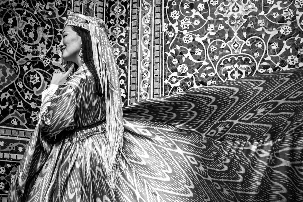 Street Photography in Samarkand, Uzbekistan - Photo No. 4488 by Przemek Wozny