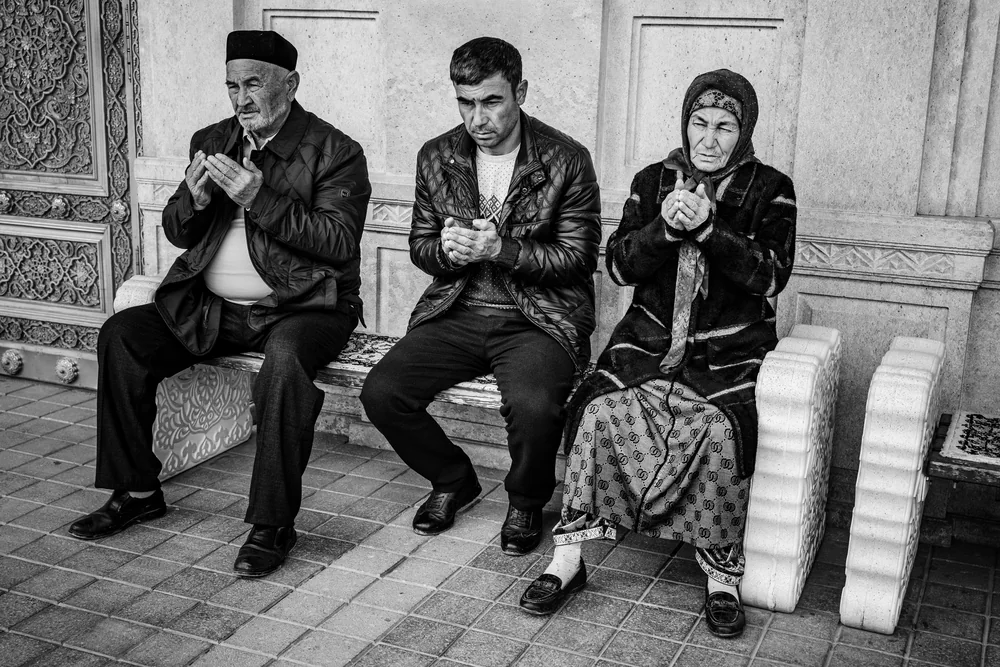 Street Photography in Samarkand, Uzbekistan - Photo No. 4758 by Przemek Wozny