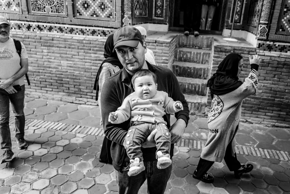 Street Photography in Samarkand, Uzbekistan - Photo No. 4919 by Przemek Wozny