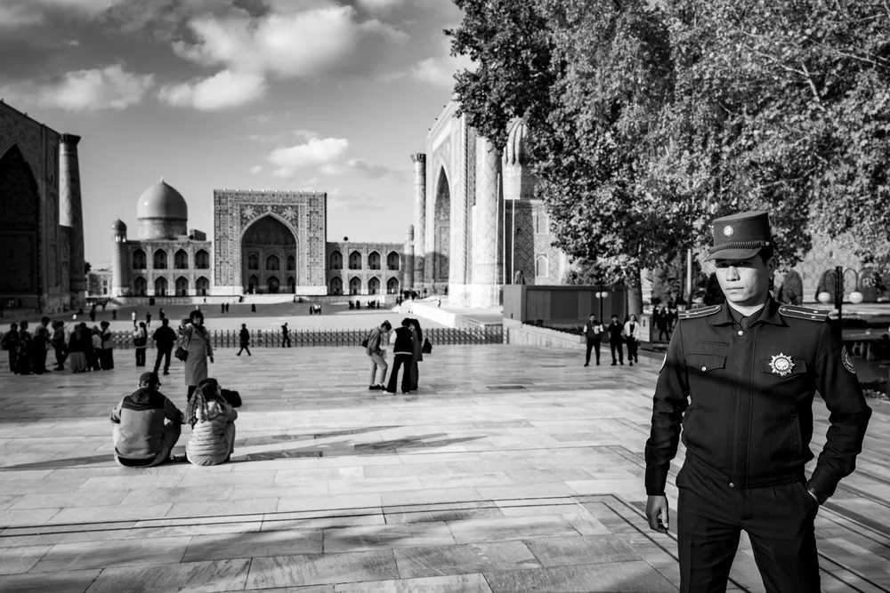 Street Photography in Samarkand, Uzbekistan - Photo No. 5132 by Przemek Wozny