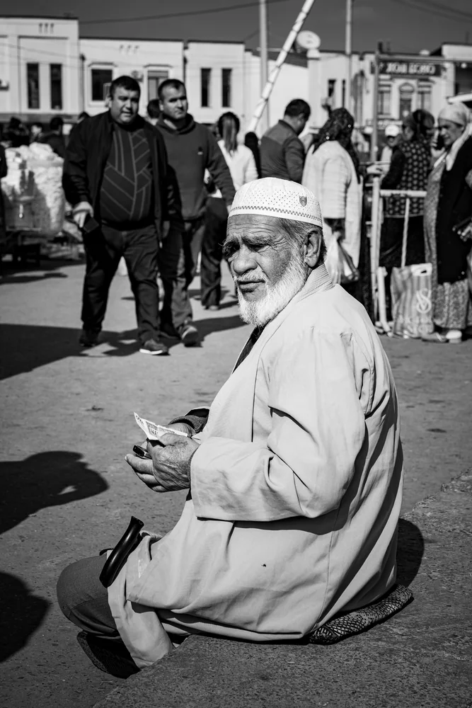 Street Photography in Samarkand, Uzbekistan - Photo No. 5522 by Przemek Wozny