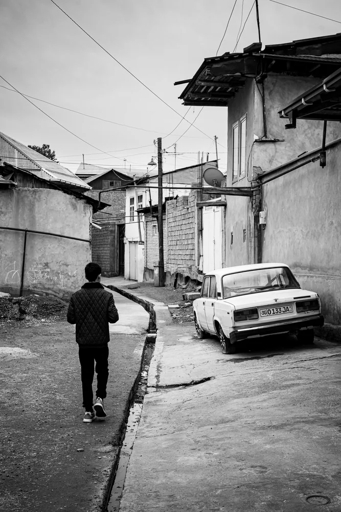 Street Photography in Samarkand, Uzbekistan - Photo No. 5918 by Przemek Wozny