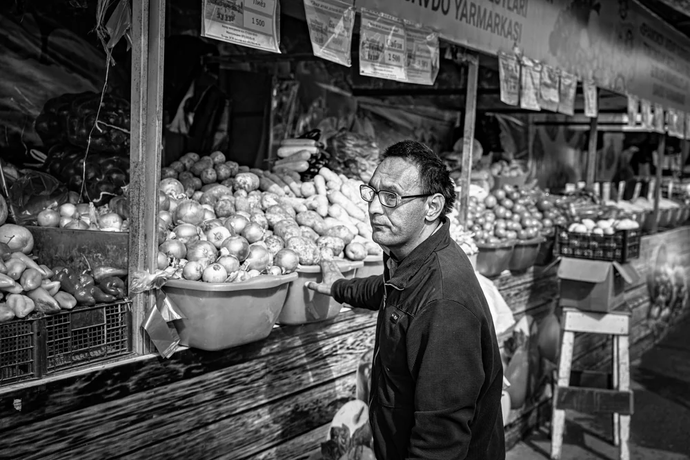 Street Photography in Tashkent, Uzbekistan - Photo No. 1103 by Przemek Wozny
