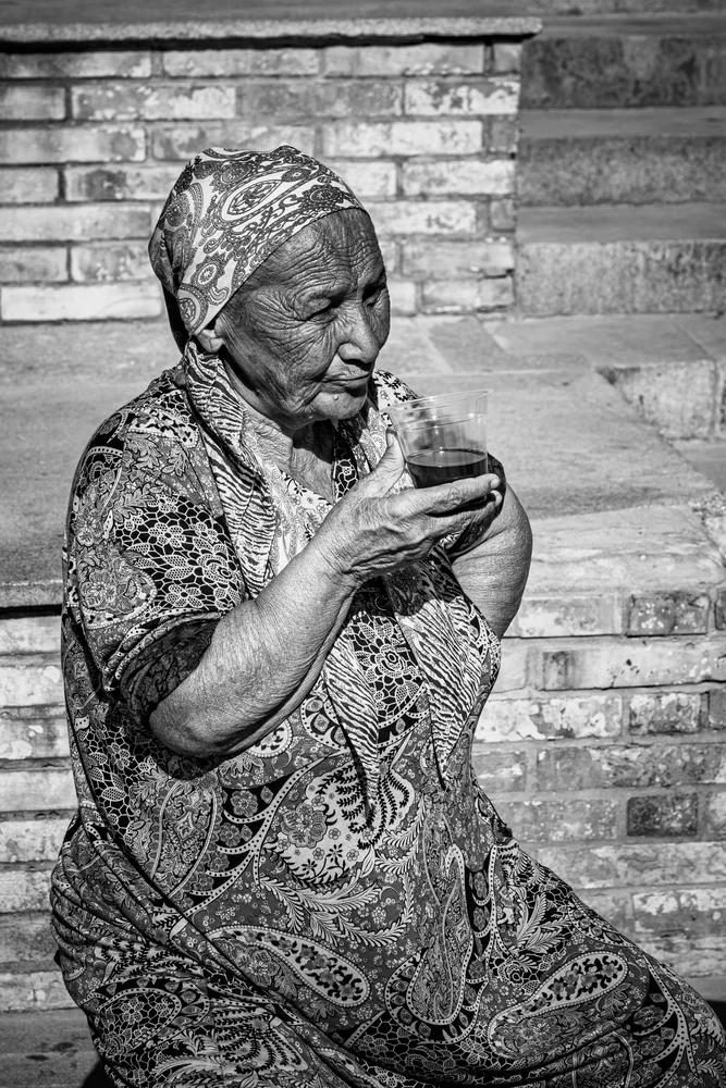 Street Photography in Tashkent, Uzbekistan - Photo No. 1885 by Przemek Wozny