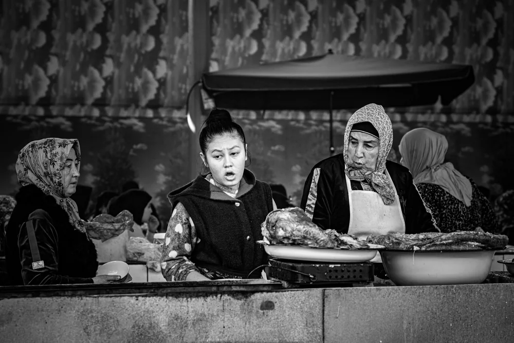 Street Photography in Tashkent, Uzbekistan - Photo No. 1999 by Przemek Wozny